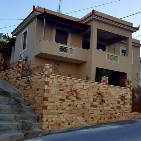 Nenita Gavrilis Apartments מראה חיצוני תמונה