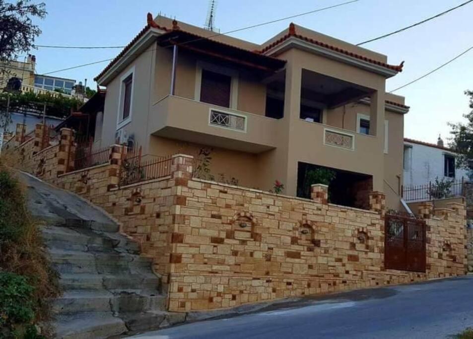 Nenita Gavrilis Apartments מראה חיצוני תמונה